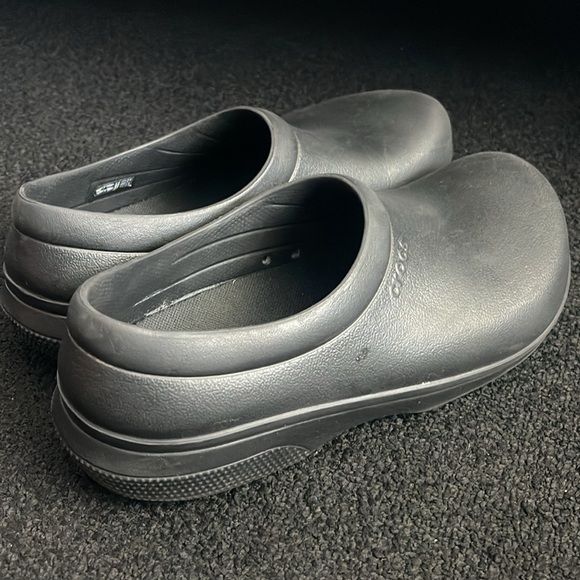 Black crocs - Picture 2 of 3